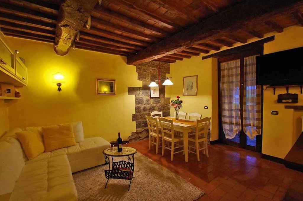 Cottage Le Ginestre Con Piscina In Val D'Orcia Radicofani Esterno foto